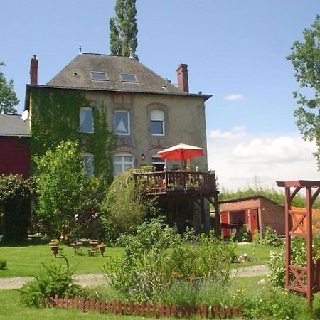 La Chaussee D'Olivet En Mayenne Ngoại thất bức ảnh